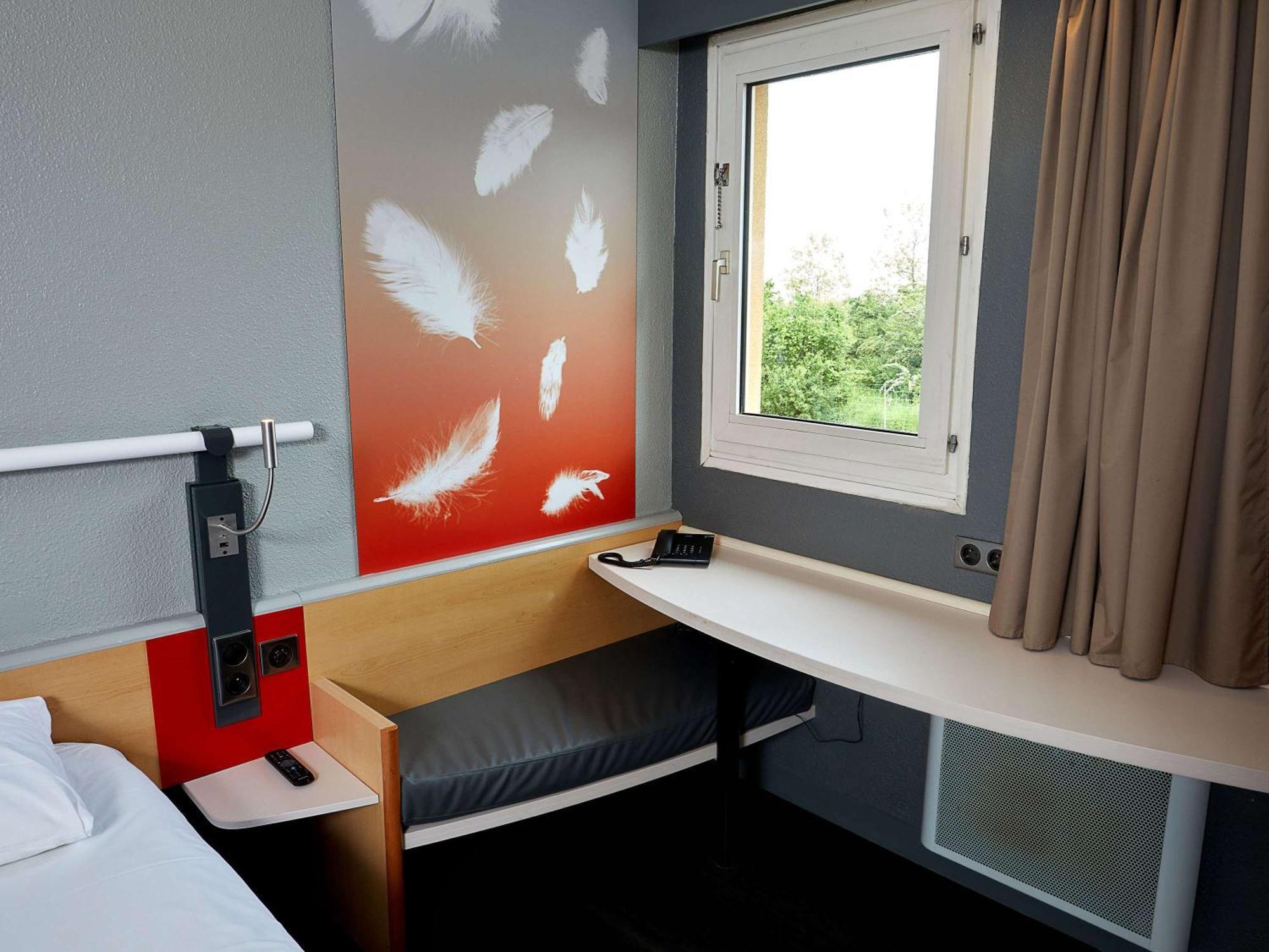 Готель Ibis Auxerre Sud Venoy Екстер'єр фото