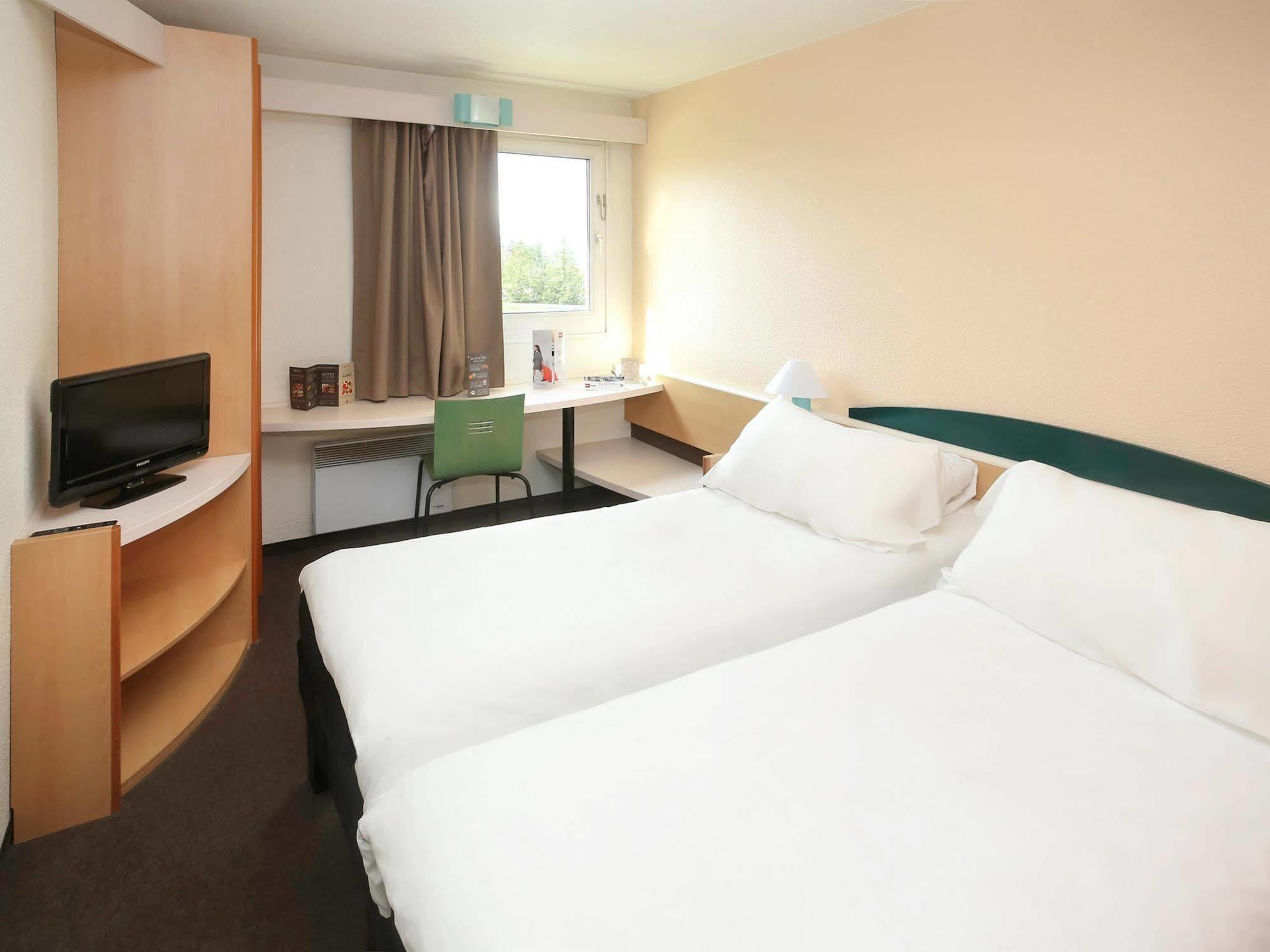 Готель Ibis Auxerre Sud Venoy Екстер'єр фото