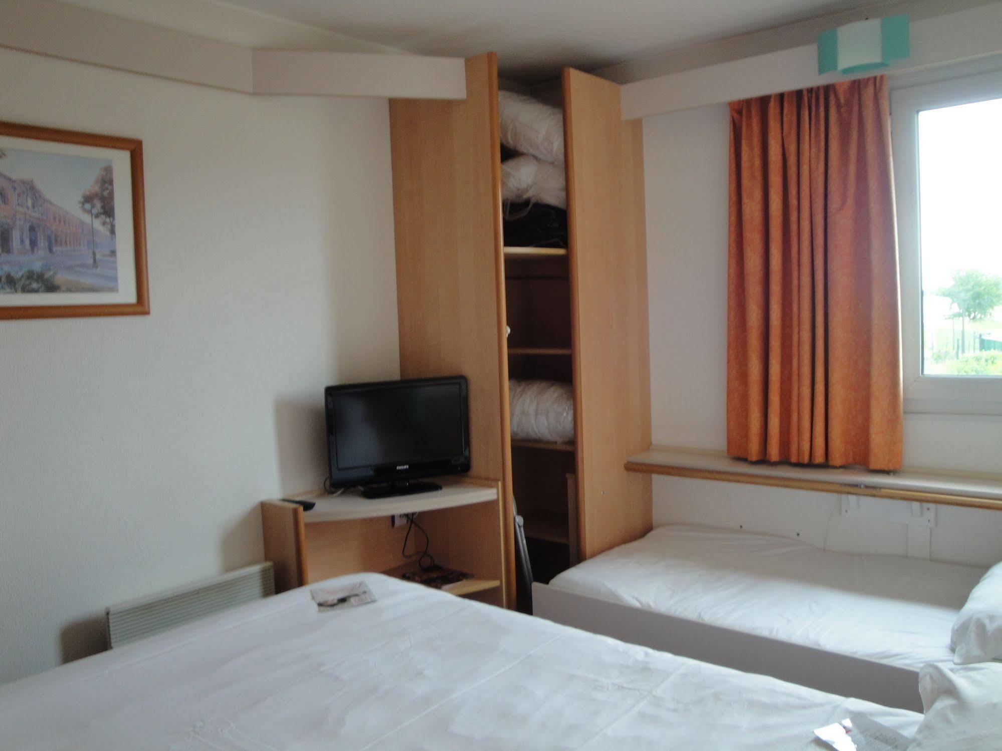 Готель Ibis Auxerre Sud Venoy Екстер'єр фото
